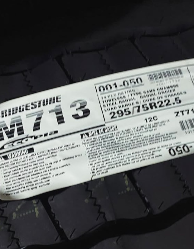 Bridgestone M713 295/75R22.5 commercial tire