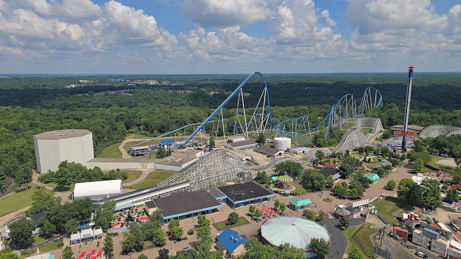Aerial view of Kings Island amusement park